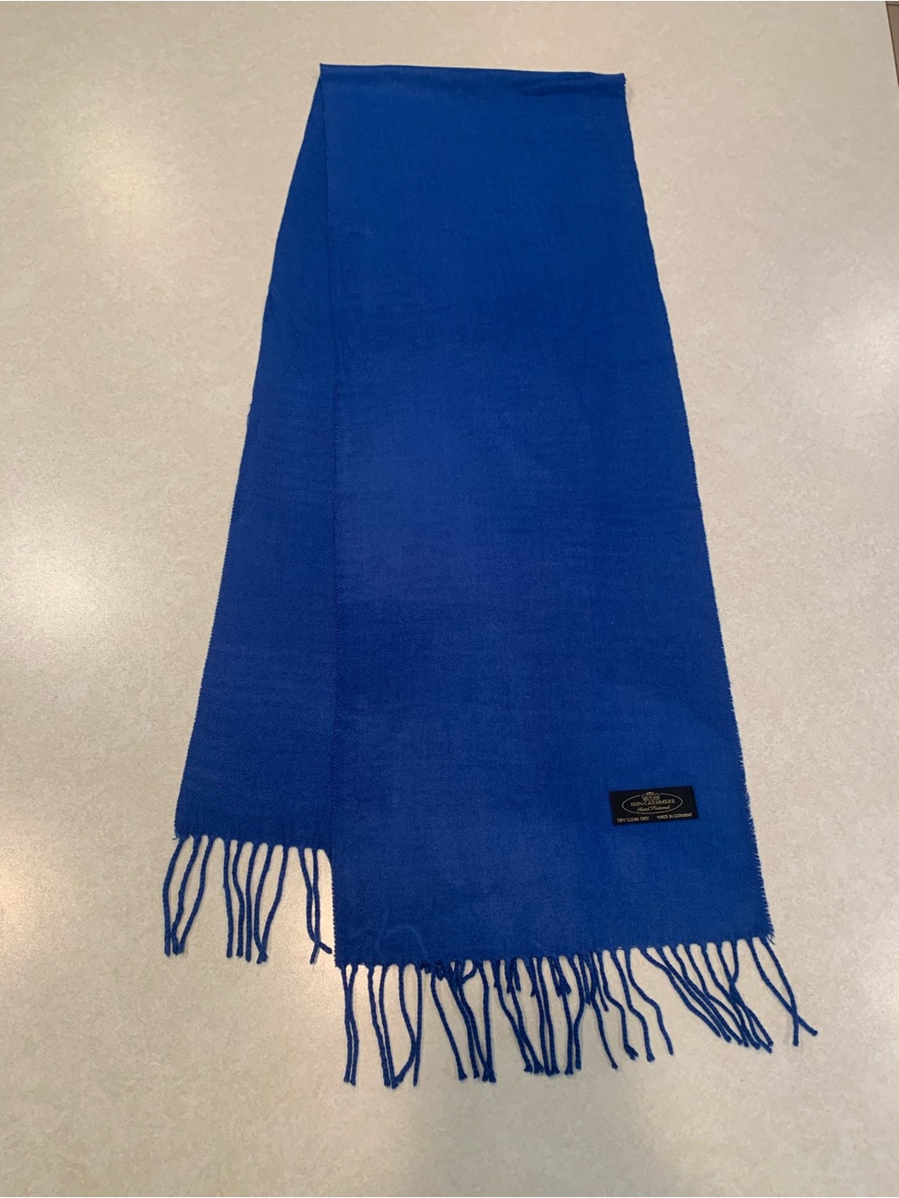 100% Cashmere Blue Fringe Scarf Made in Germany